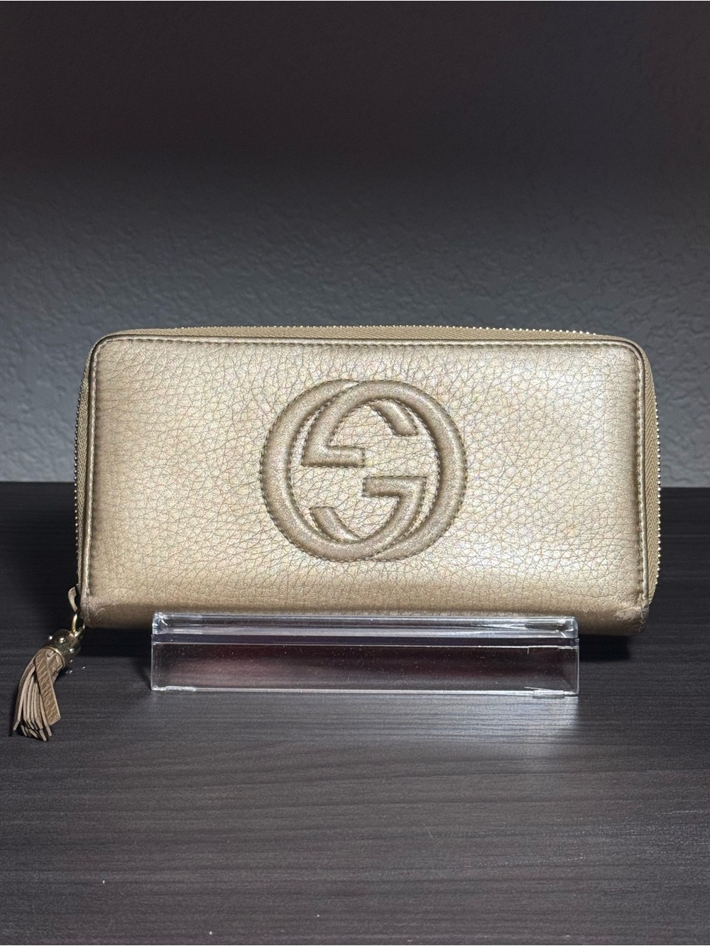 RARE GUCCI METALLIC GOLD SOHO ZIPPY WALLET